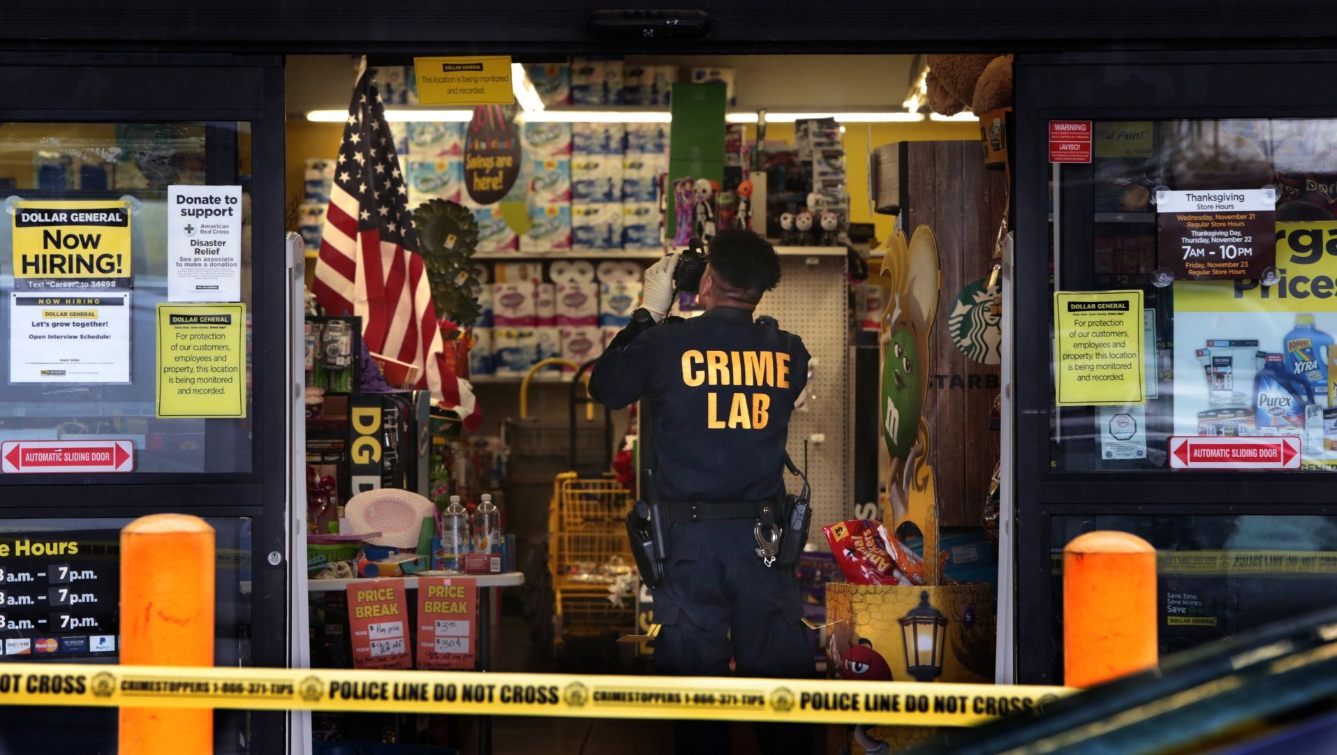 Clerk shot dead in robbery at Dollar General